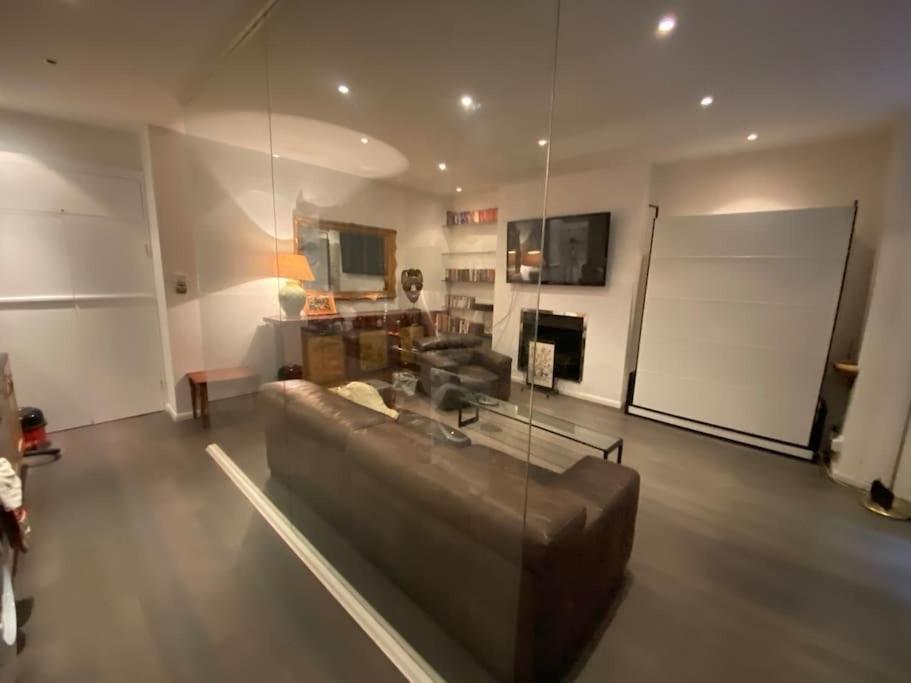 Large Studio Flat In Kensington 伦敦 外观 照片