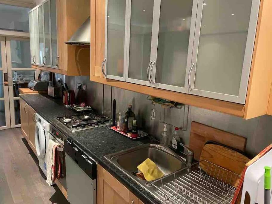 Large Studio Flat In Kensington 伦敦 外观 照片