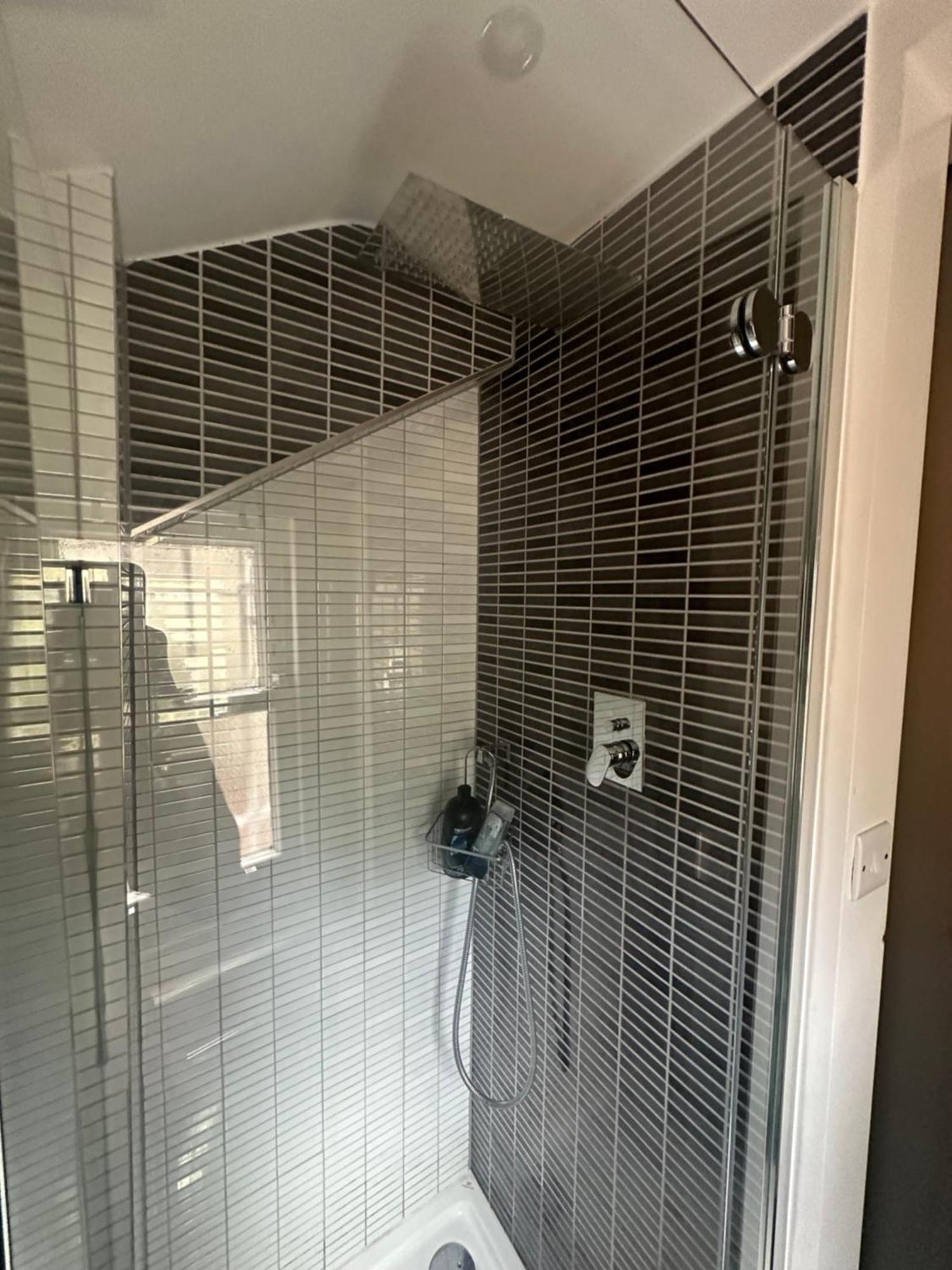Large Studio Flat In Kensington 伦敦 外观 照片