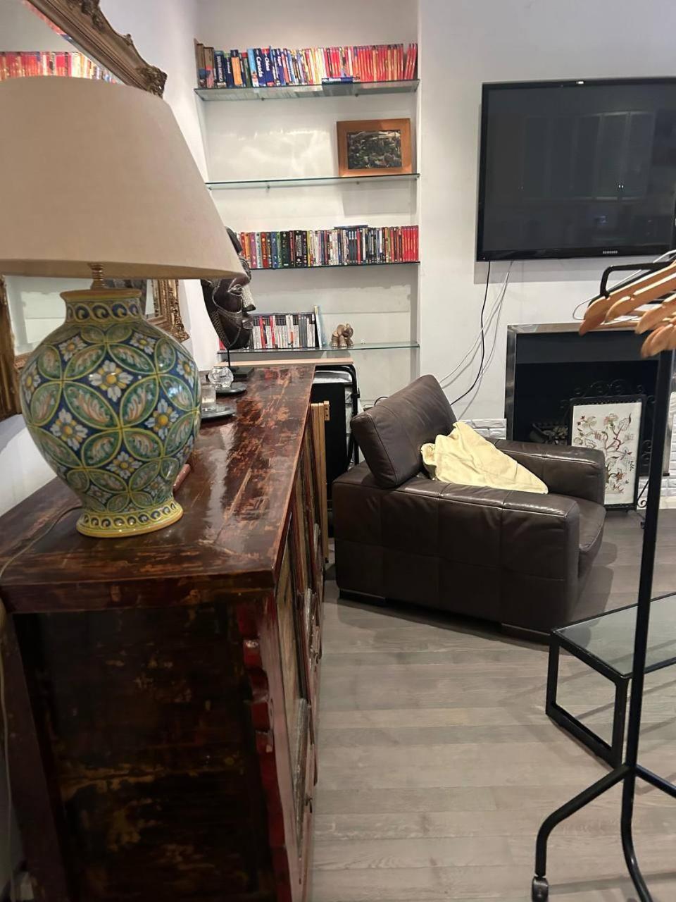 Large Studio Flat In Kensington 伦敦 外观 照片