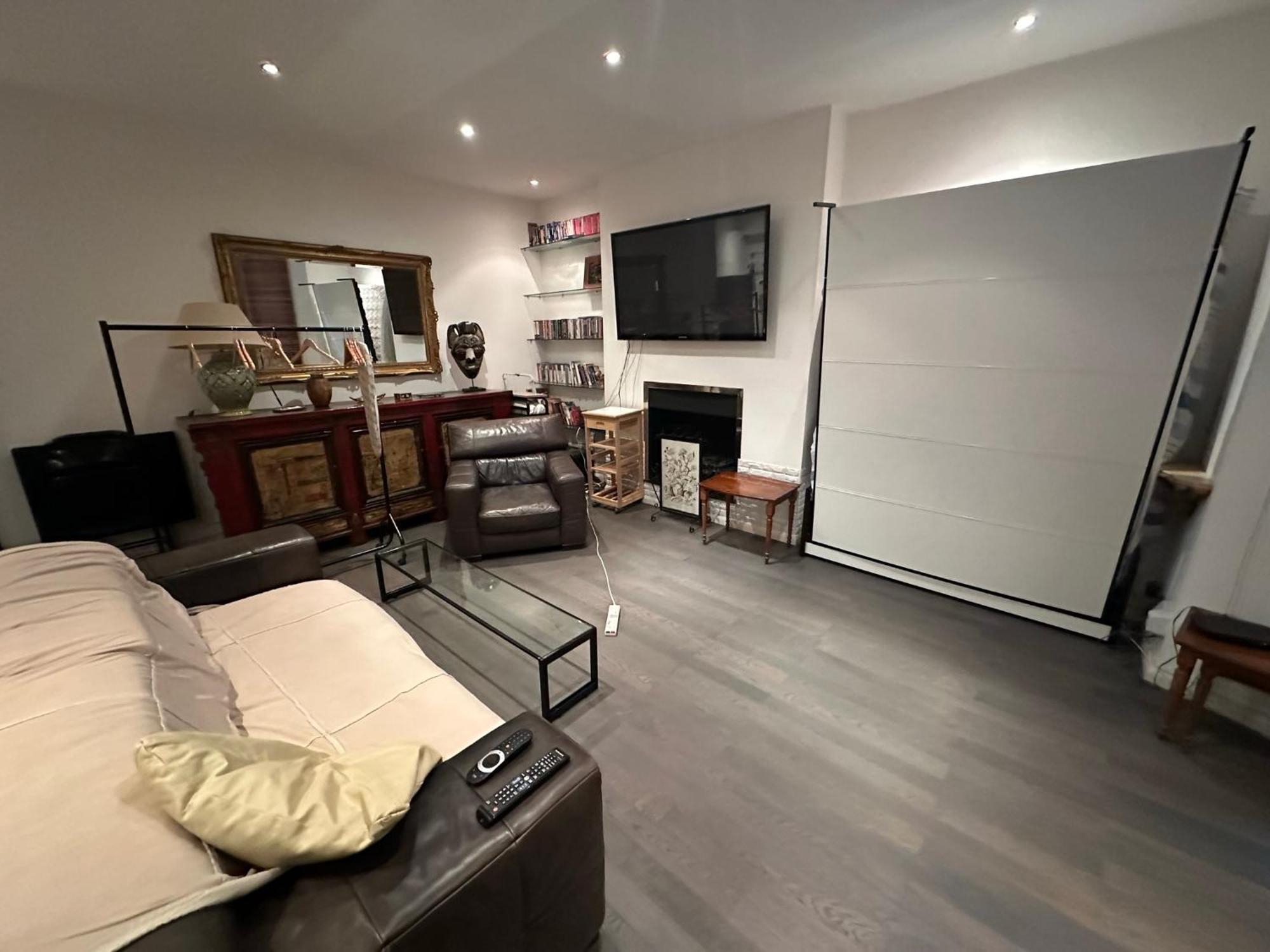 Large Studio Flat In Kensington 伦敦 外观 照片